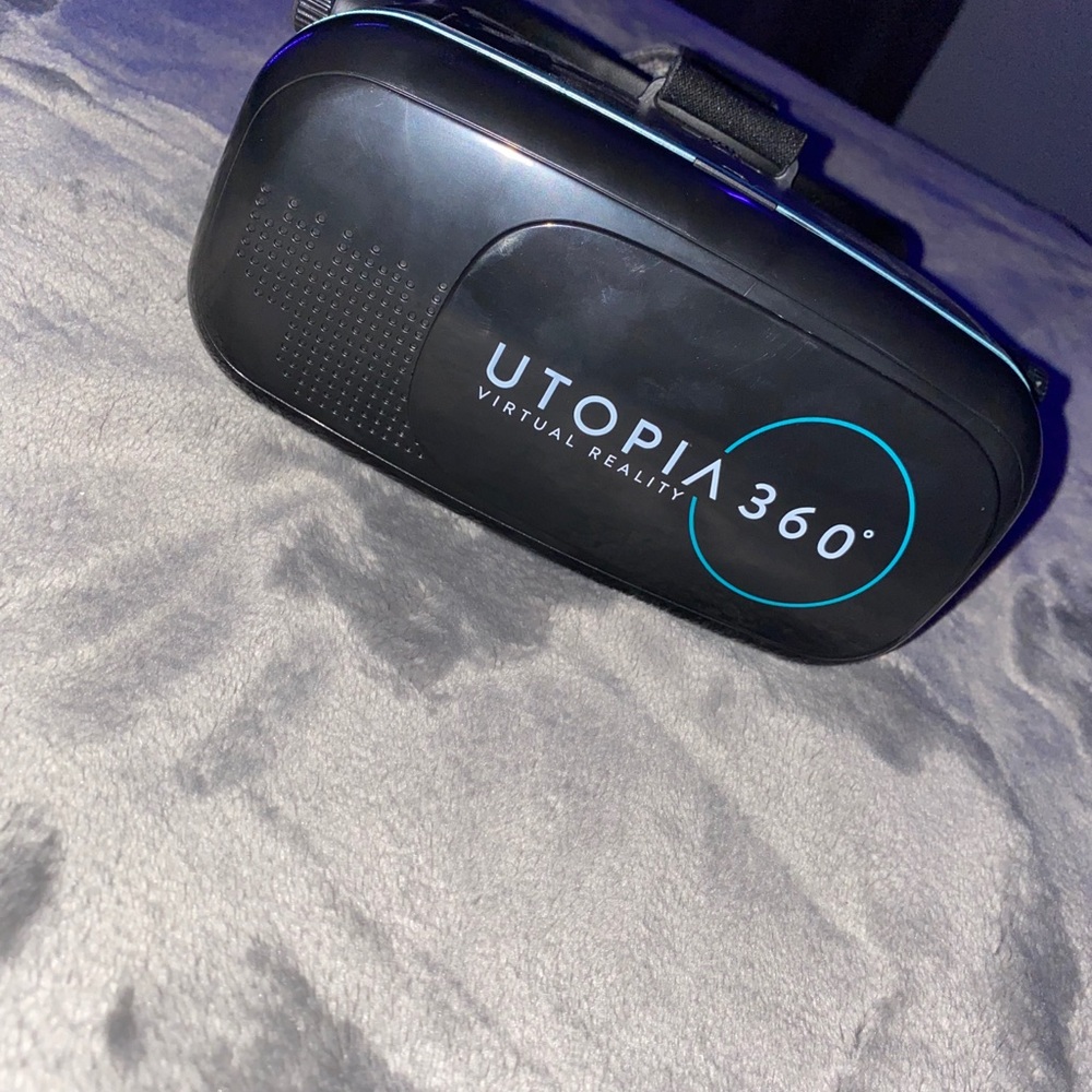 Virtual reality headset